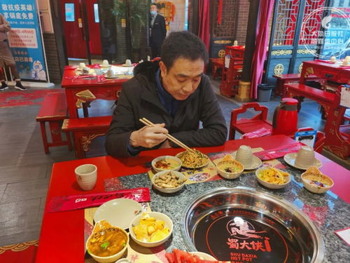 为餐饮服务行业复苏助力，市领导调研并带头消费提振信心